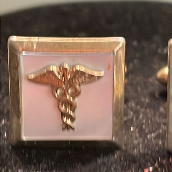 Vintage-1950s-1” square gold/silver tone Caduceus medical bullet back cuff links - Picture 7 of 14